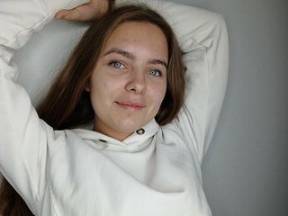 live sex video chat model WillaAliff