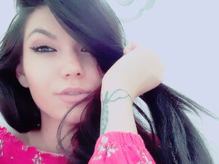 live sex woman model Xavira