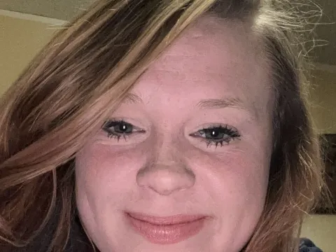 adult video chat modèle ZoeyKradi