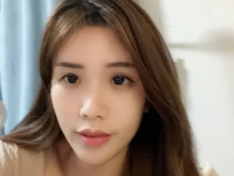video chat and pics model chNyan